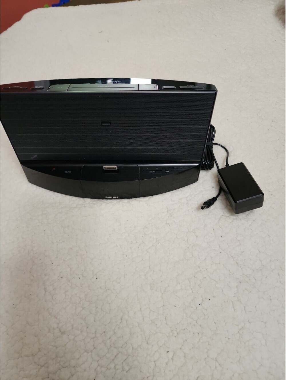Philips AJ7040D/37 IPod Docking Station Radio Alarm Speakers